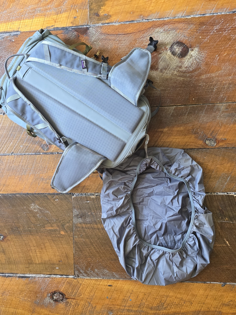 Patagonia Terravia 28L Size Small - Picture 5 of 7